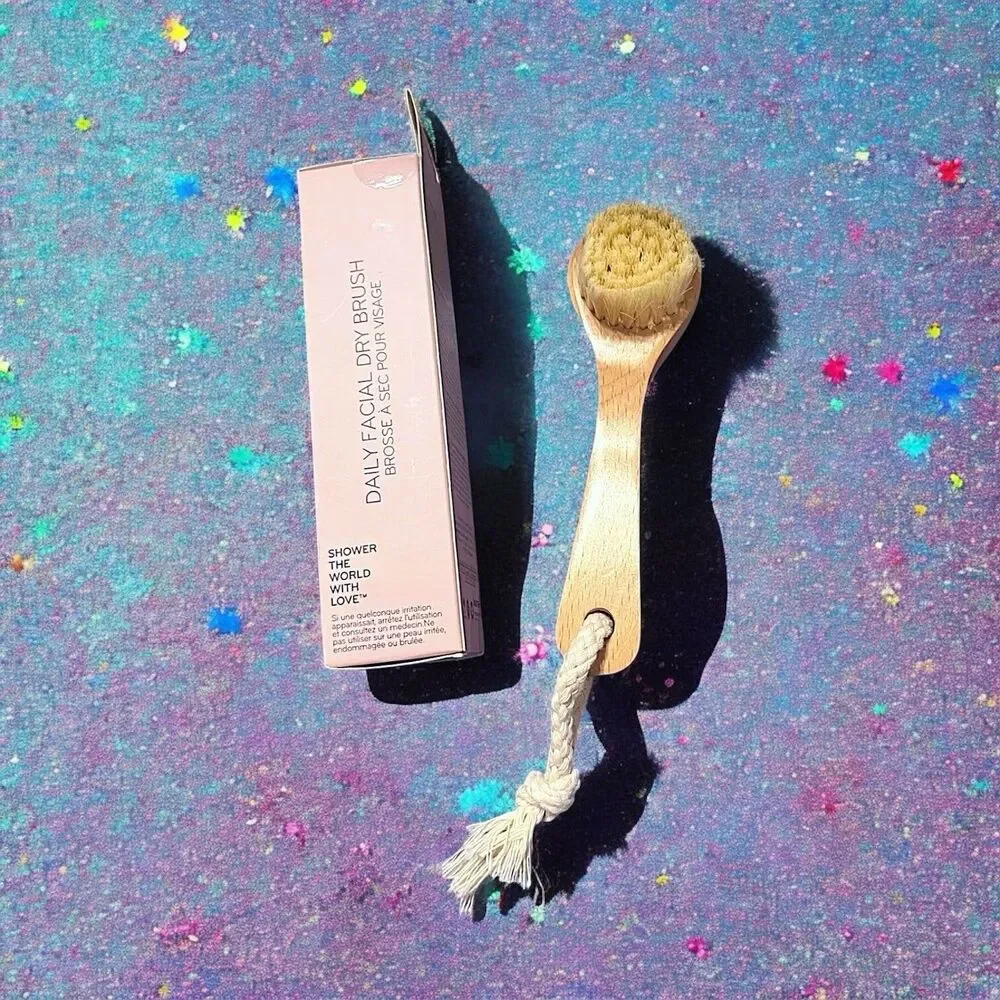 DAILY CONCEPTS Daily Facial Dry Brush MSRP $20 Brand New In Box